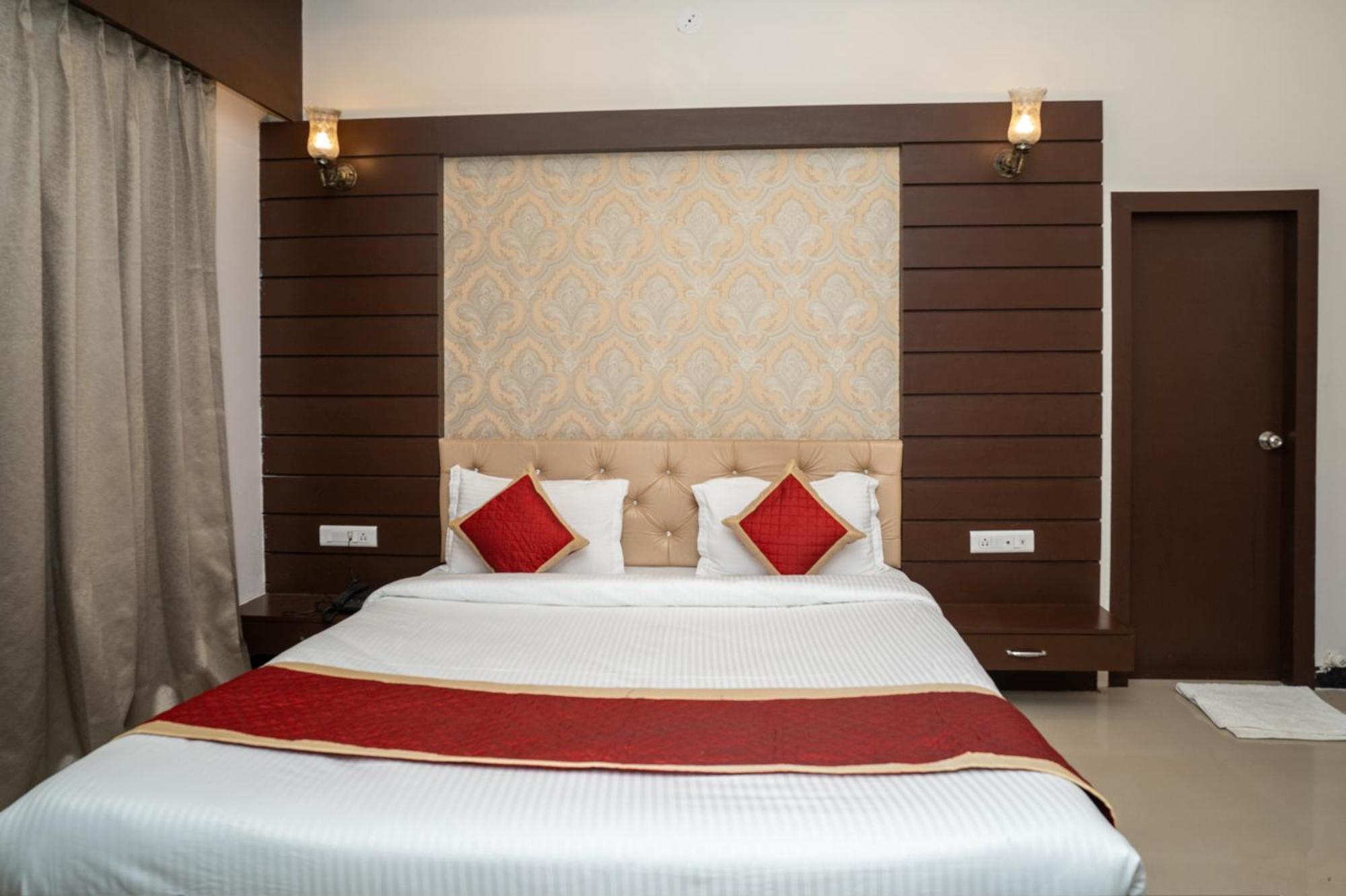 Tiger'S Trail Hotel & Food Court Kumbhalgarh Exterior photo